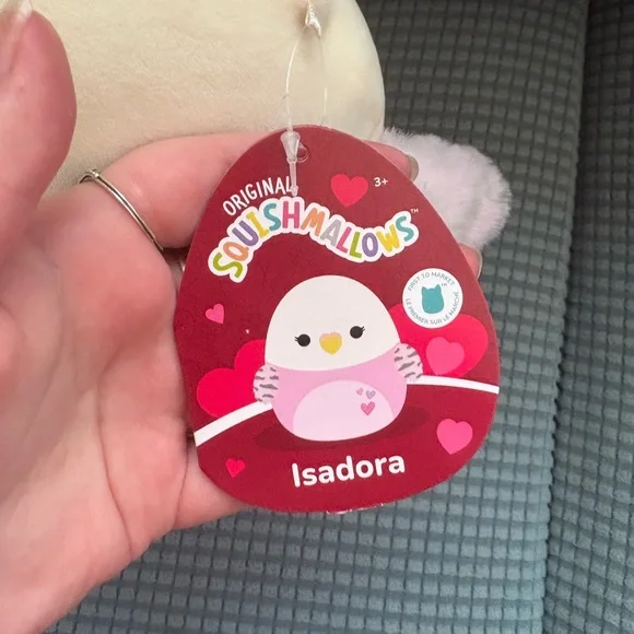 Squishmallows Bird: Isadora - Picture 2 of 3